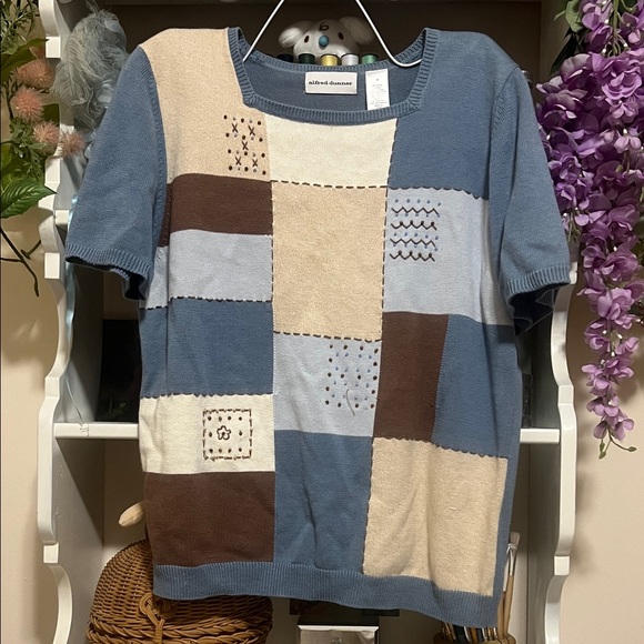 Color Block Patchwork Knit Top - Picture 1 of 2